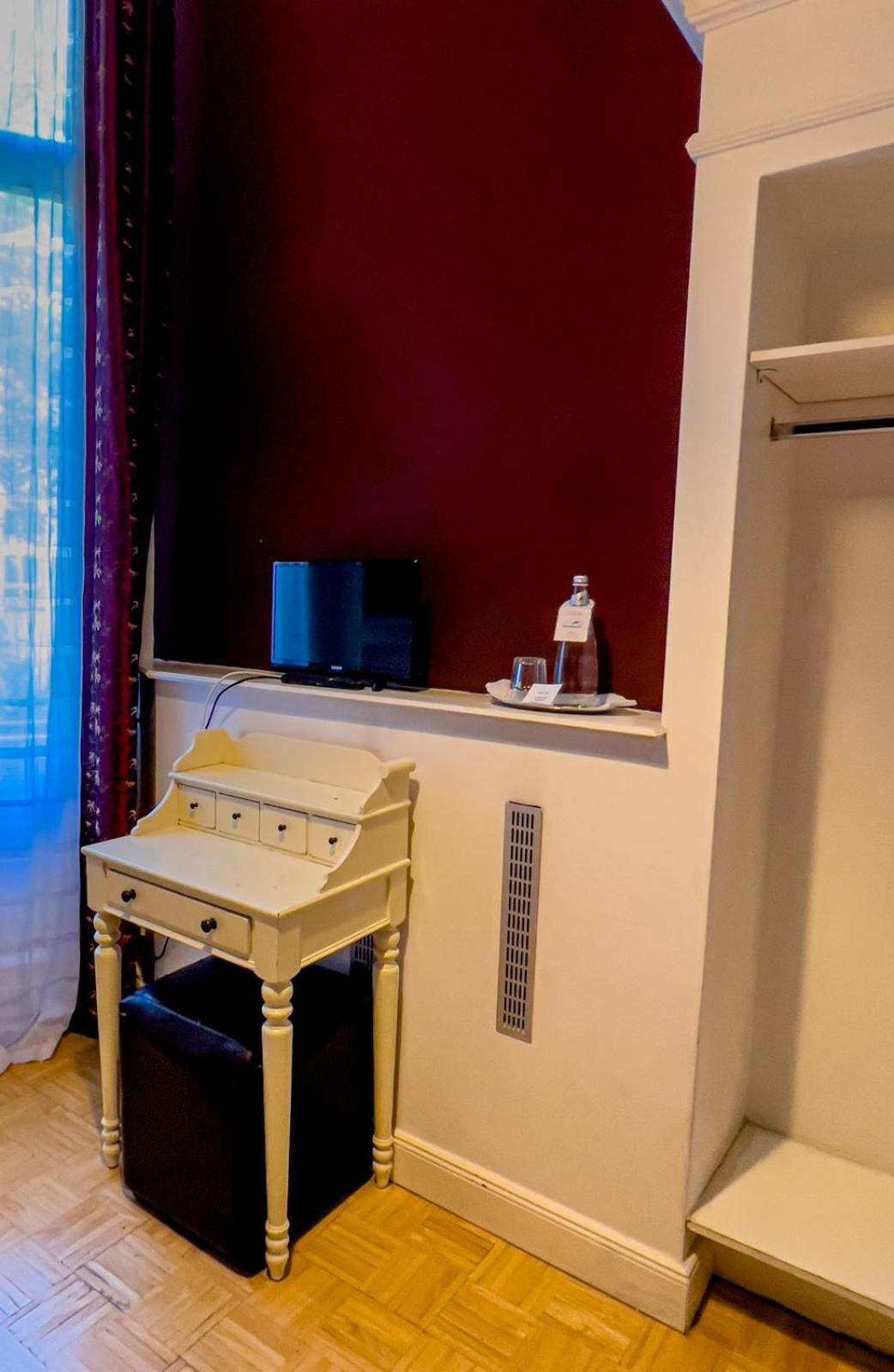 Hotel Hotel-maison Am Olivaer Platz 3*