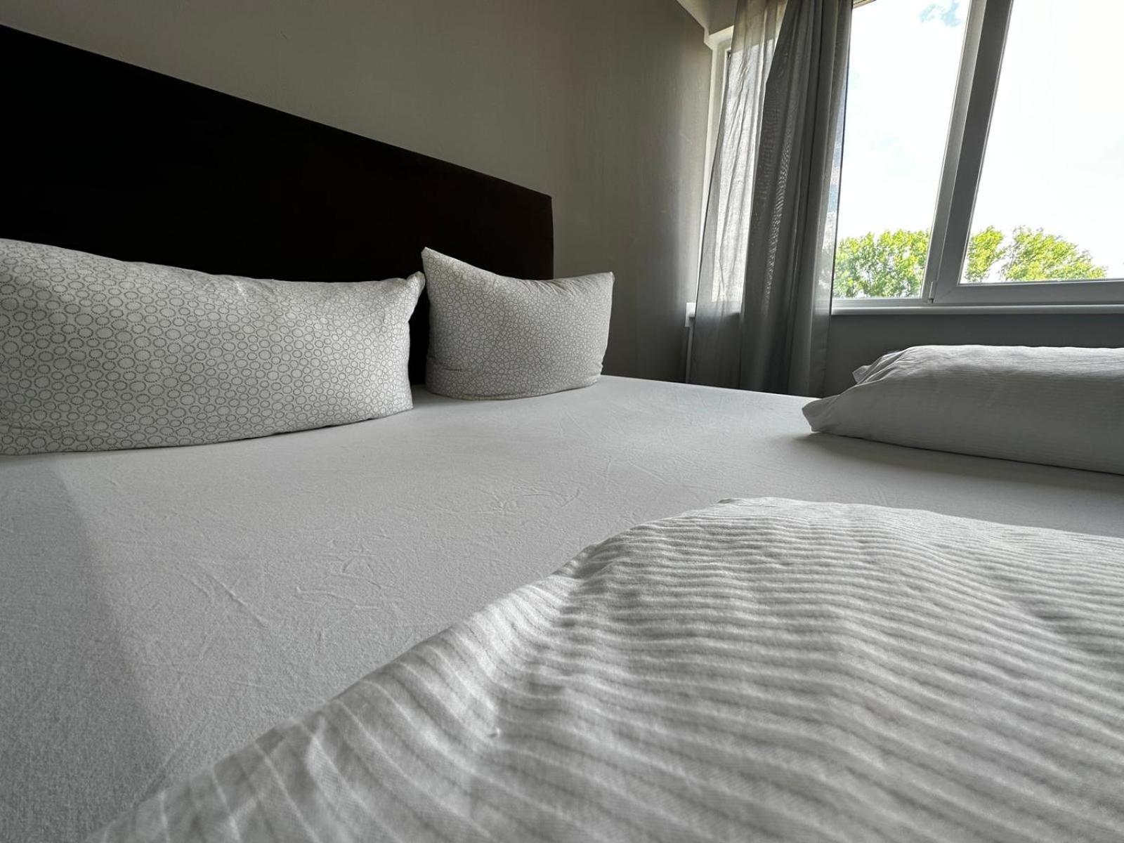 Ootel.com Hotel