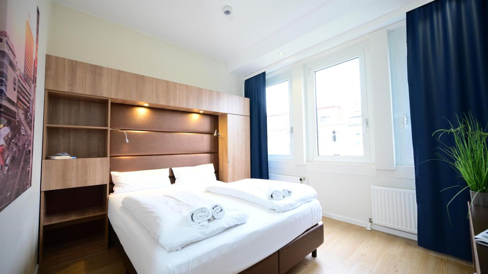Hotel Plus 3*