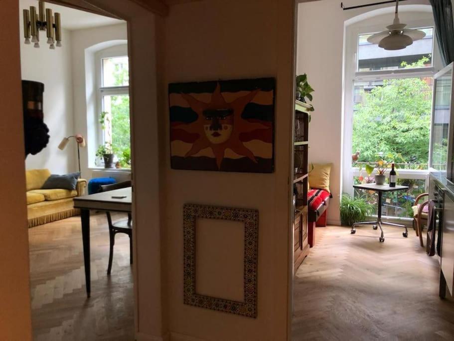 Apartment Berliner Altbaubauwohnung In Mitte Berlin