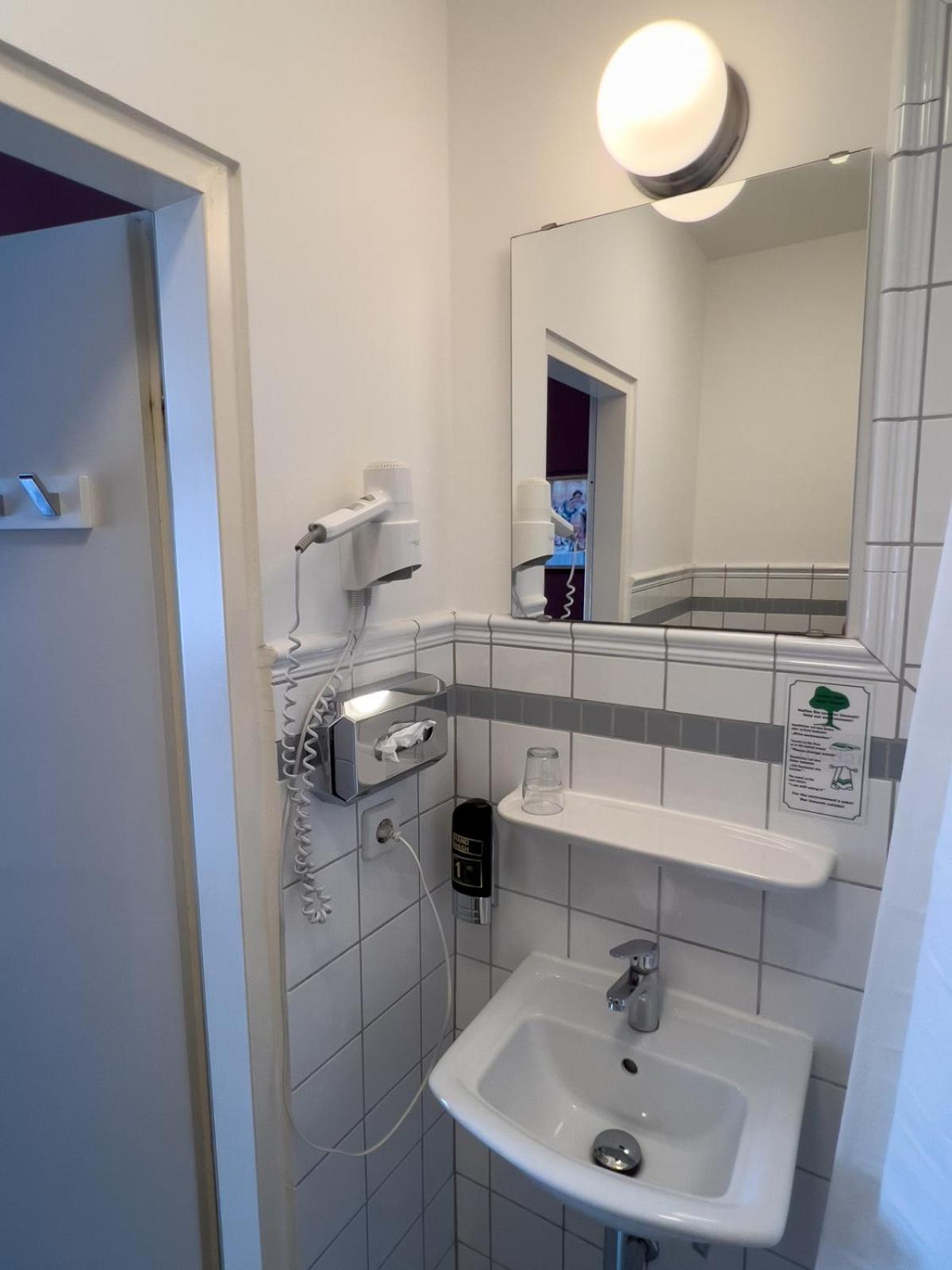 Hotel Hotel-maison Am Olivaer Platz Berlin