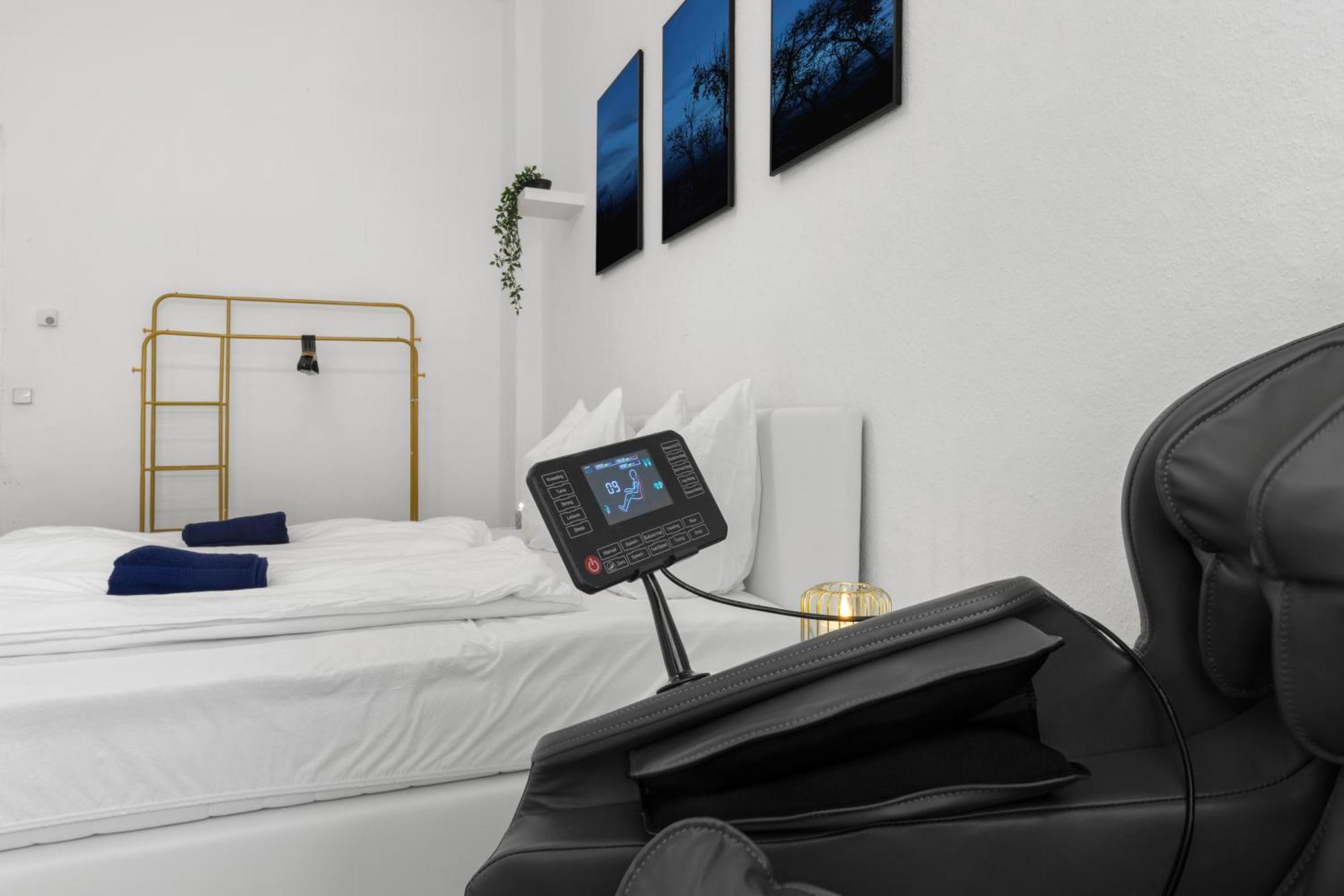 Lejlighed 62qm2, Massageseat, Billard-table, King-sized Bed Berlin