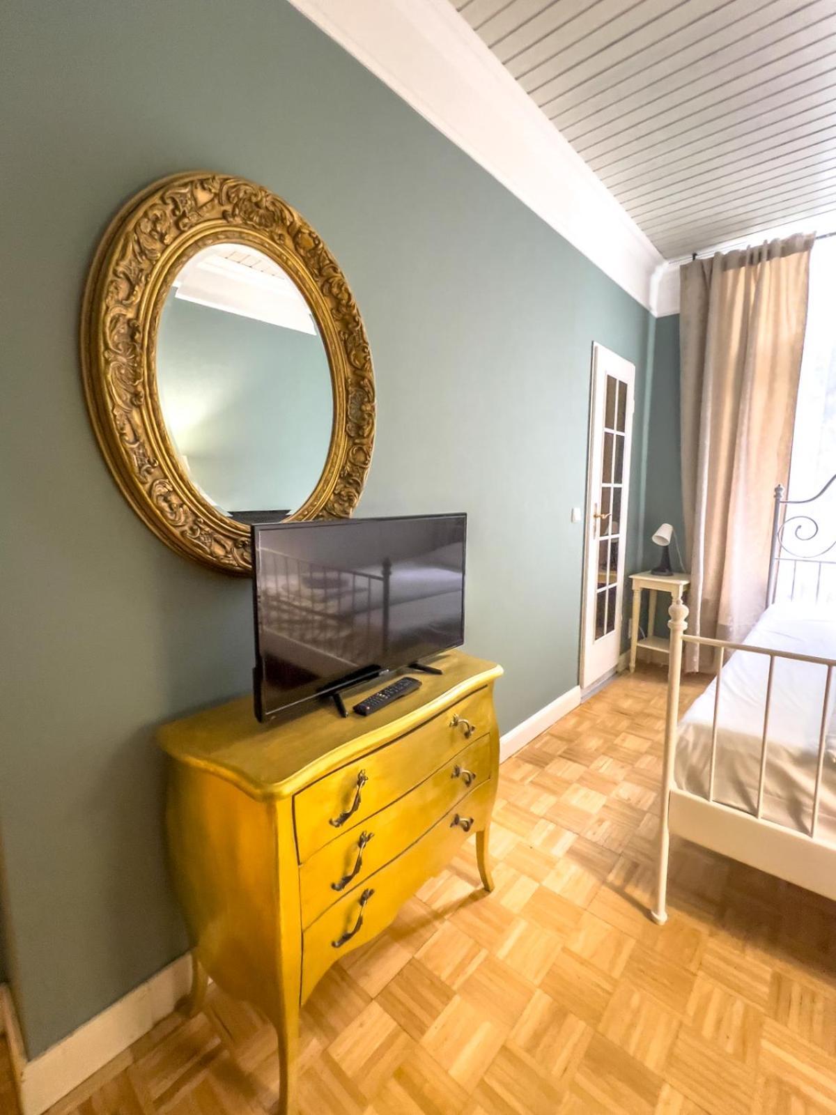 Hotel Hotel-maison Am Olivaer Platz
