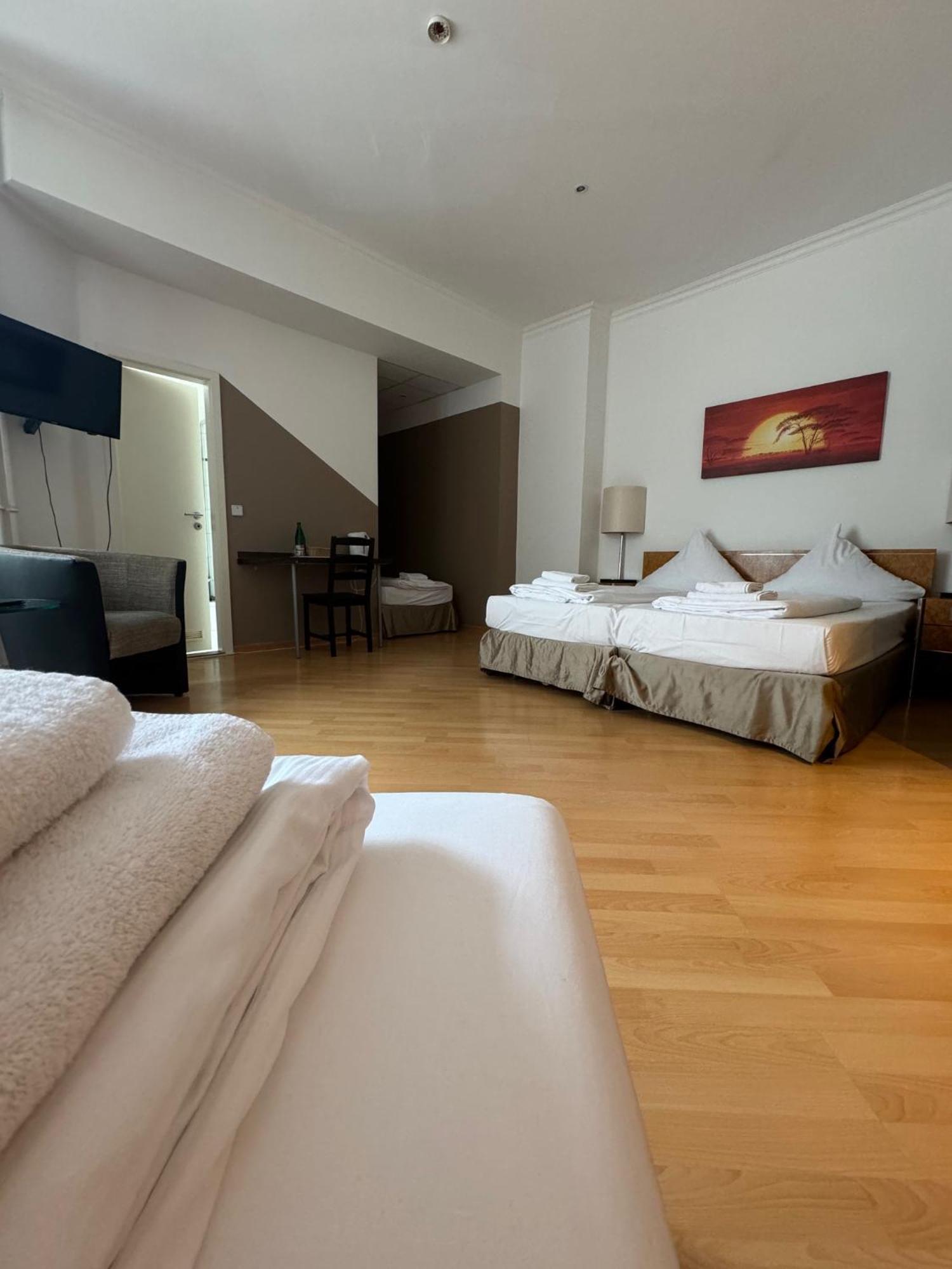 Hotel Erlanger Hof 3*