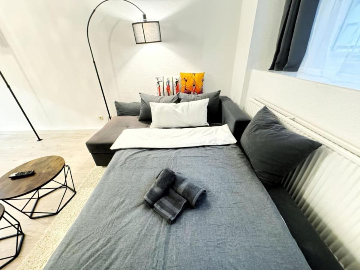 Apartment I Spacious Private In Heart Of