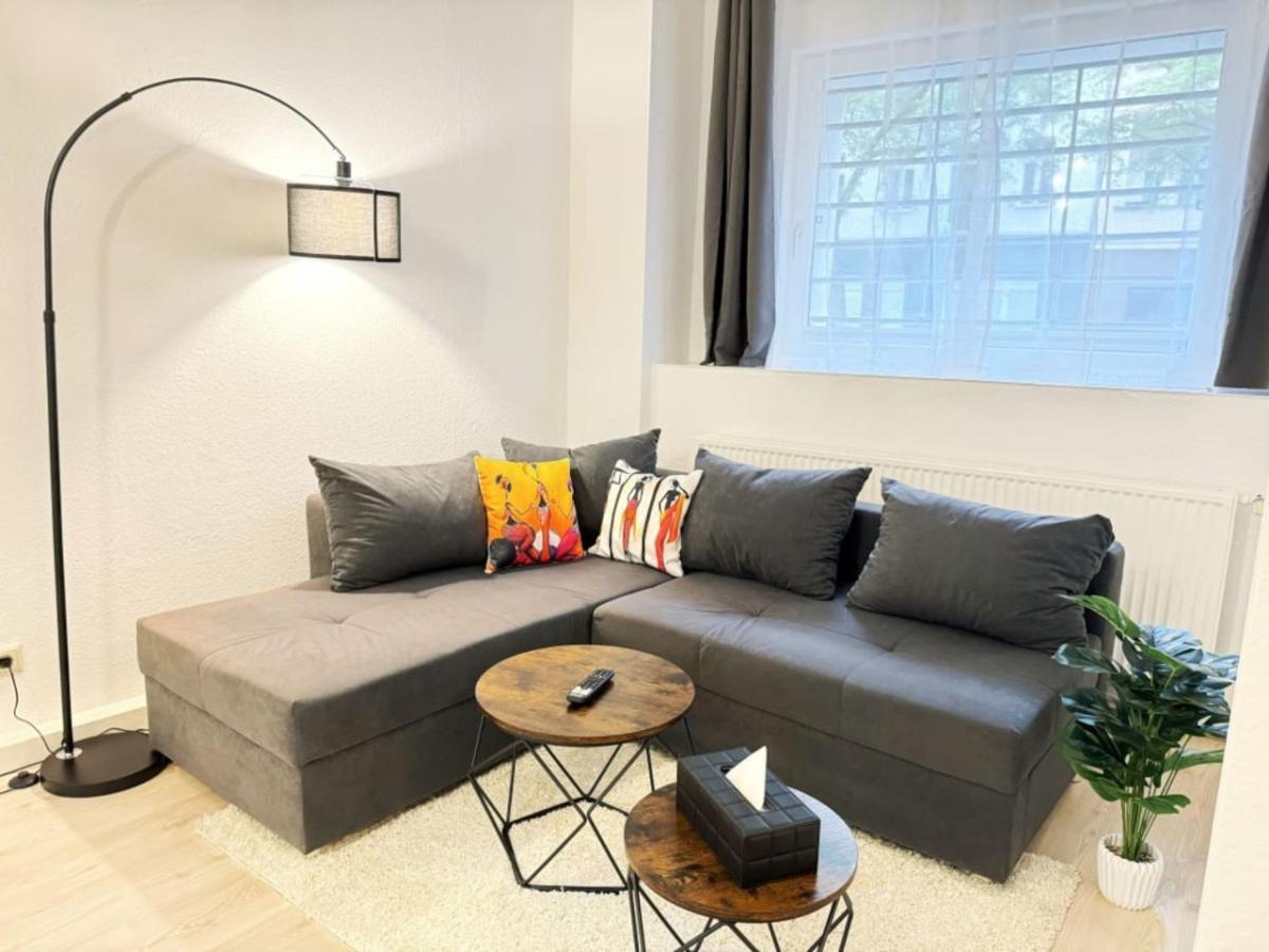 Apartment I Spacious Private In Heart Of
