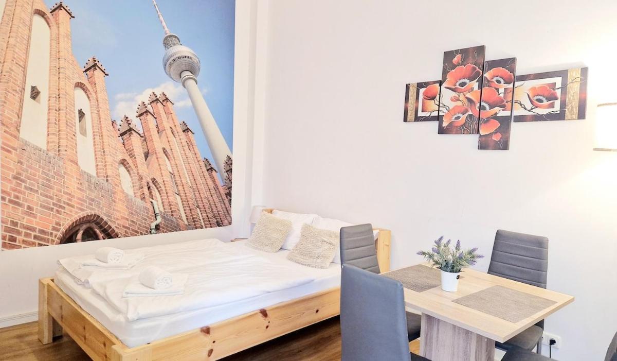 Km1 Small Two-room With Terrace