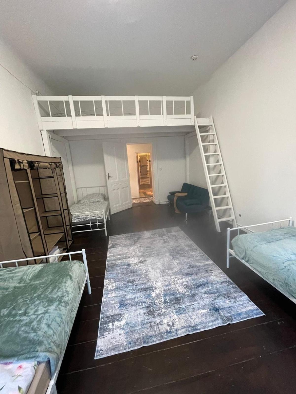 Lejlighed 5-room Schoeneberg Berlin