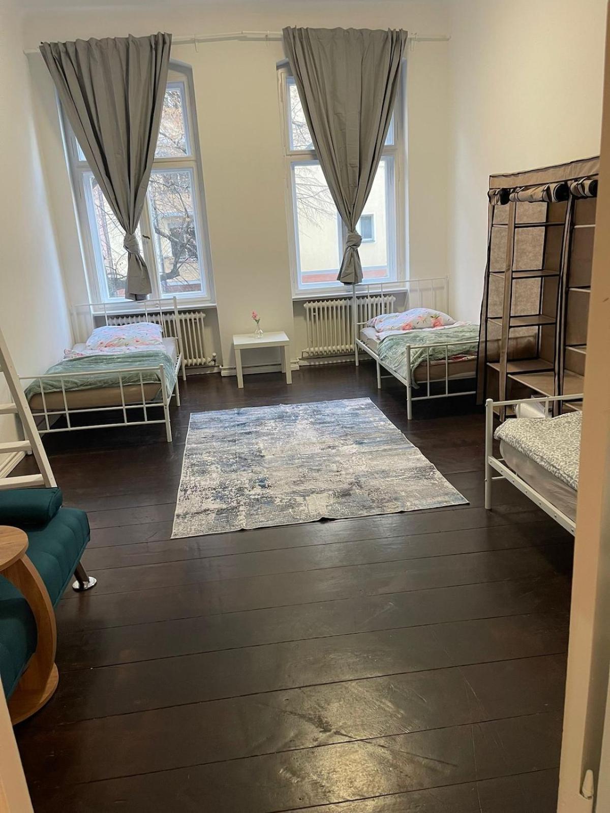 Lejlighed 5-room Schoeneberg
