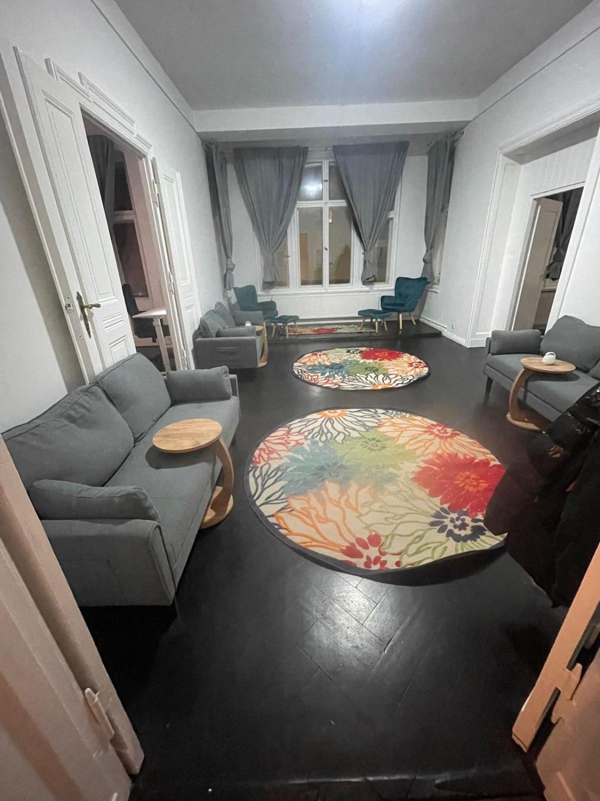 Lejlighed 5-room Schoeneberg *