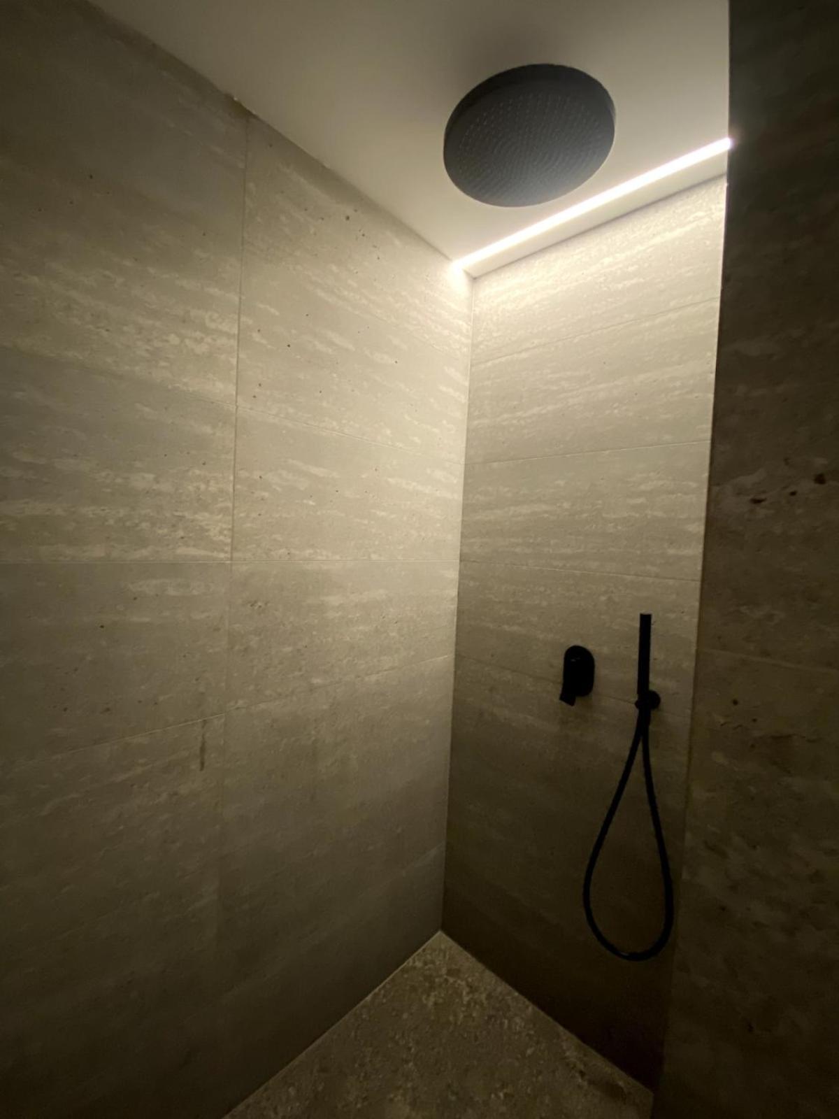 Highclass Luxury Penthouse Near Kudamm Lejlighed *