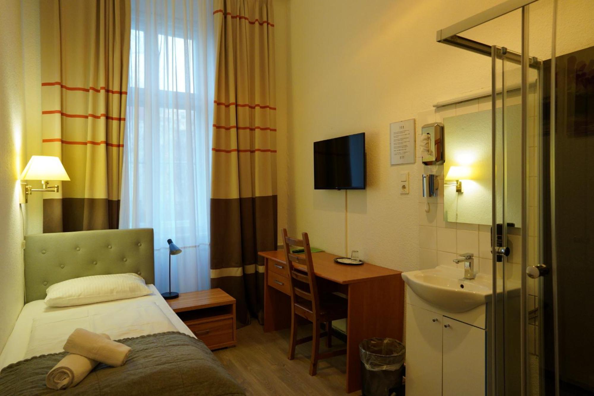 City Pension Berlin 2*