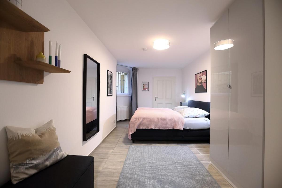 S37 Room22 Bergmannkiez * Berlin