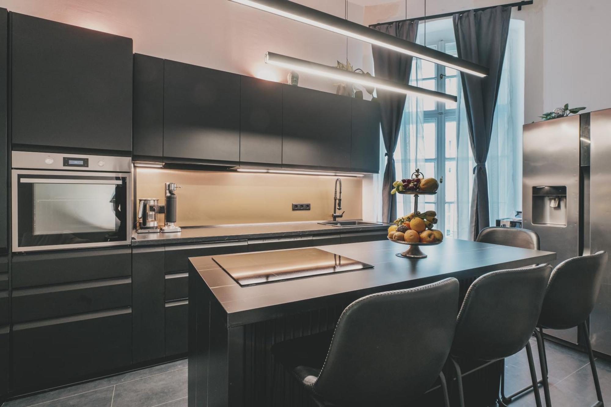 Altbau-loft Fuer 12 Personen Am Alexanderplatz * Berlin