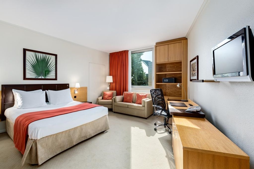 Nh City West Hotel 4*