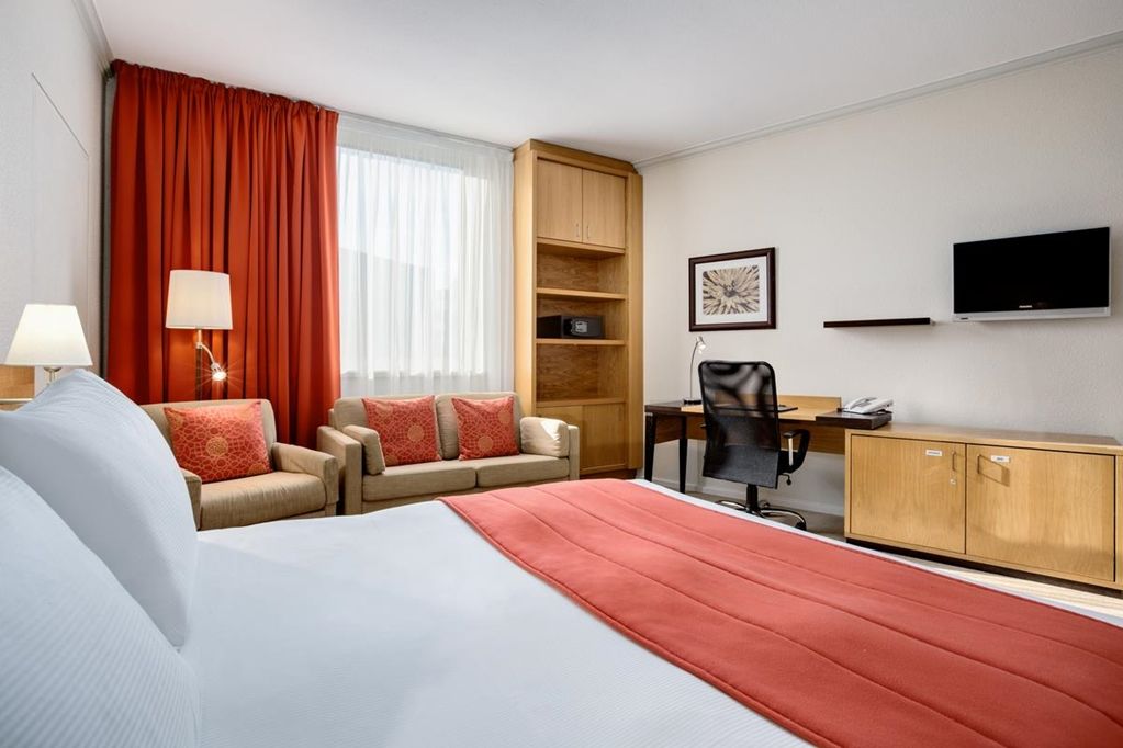 Hotel Nh City West