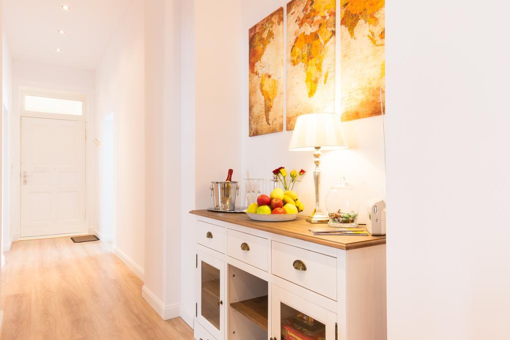 Apartment Fritz By Rockchair Apartments L Superhost Status L 3 Bedrooms Boxspringbeds 2 Bathrooms 2 Kitchen - Cozy Family & Business Flair Welcomes You! *