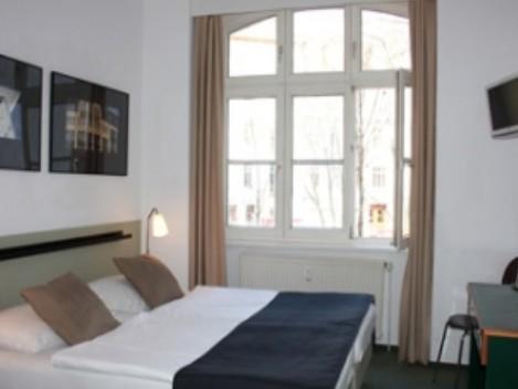 38 Hotel 3*