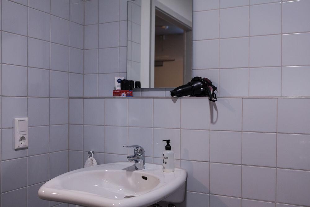 Bnb Near Brandenburg Gate - Rooms&apartments Hostel Berlin