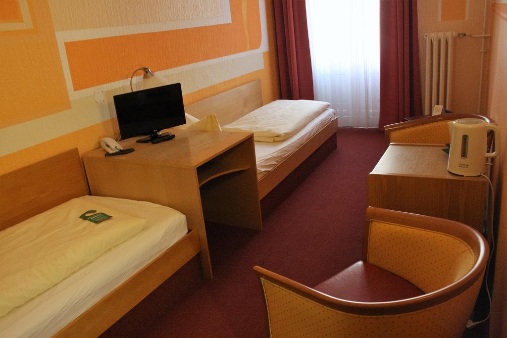 Hotel Graf Pueckler 2*