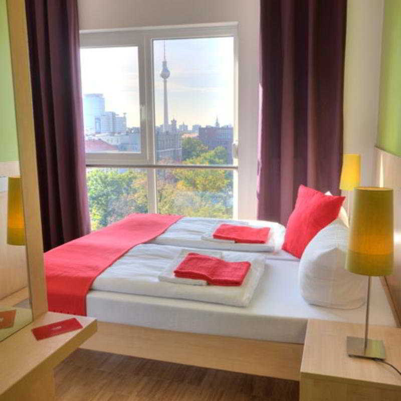 Meininger Hotel Berlin Prenzlauer Berg 3* Berlin