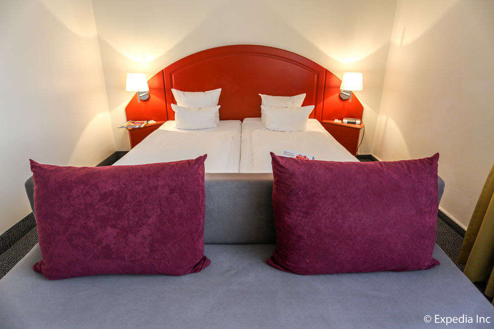Sorat Hotel