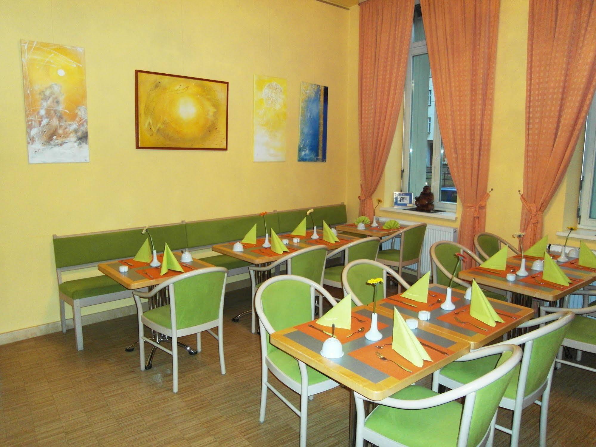 Melarose Feng Shui 3*