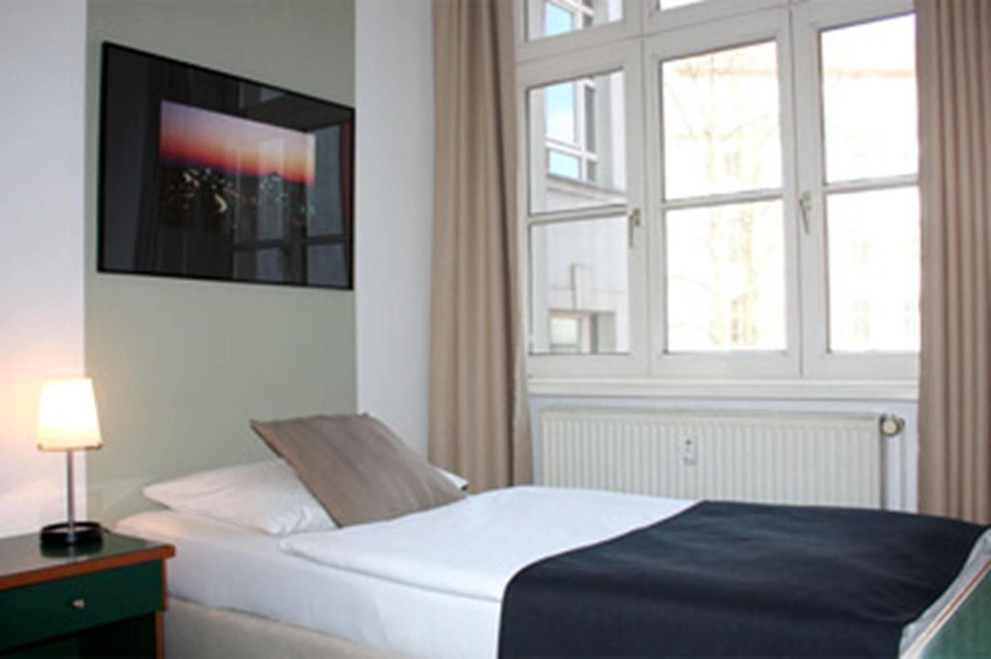 Hotel 38 3*