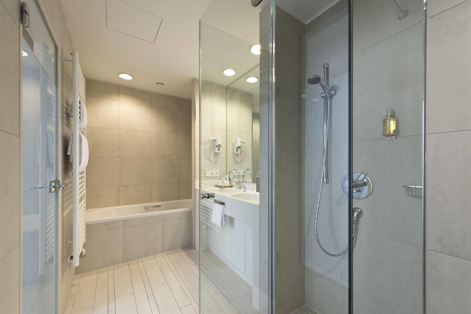 Adrema Hotel 4*