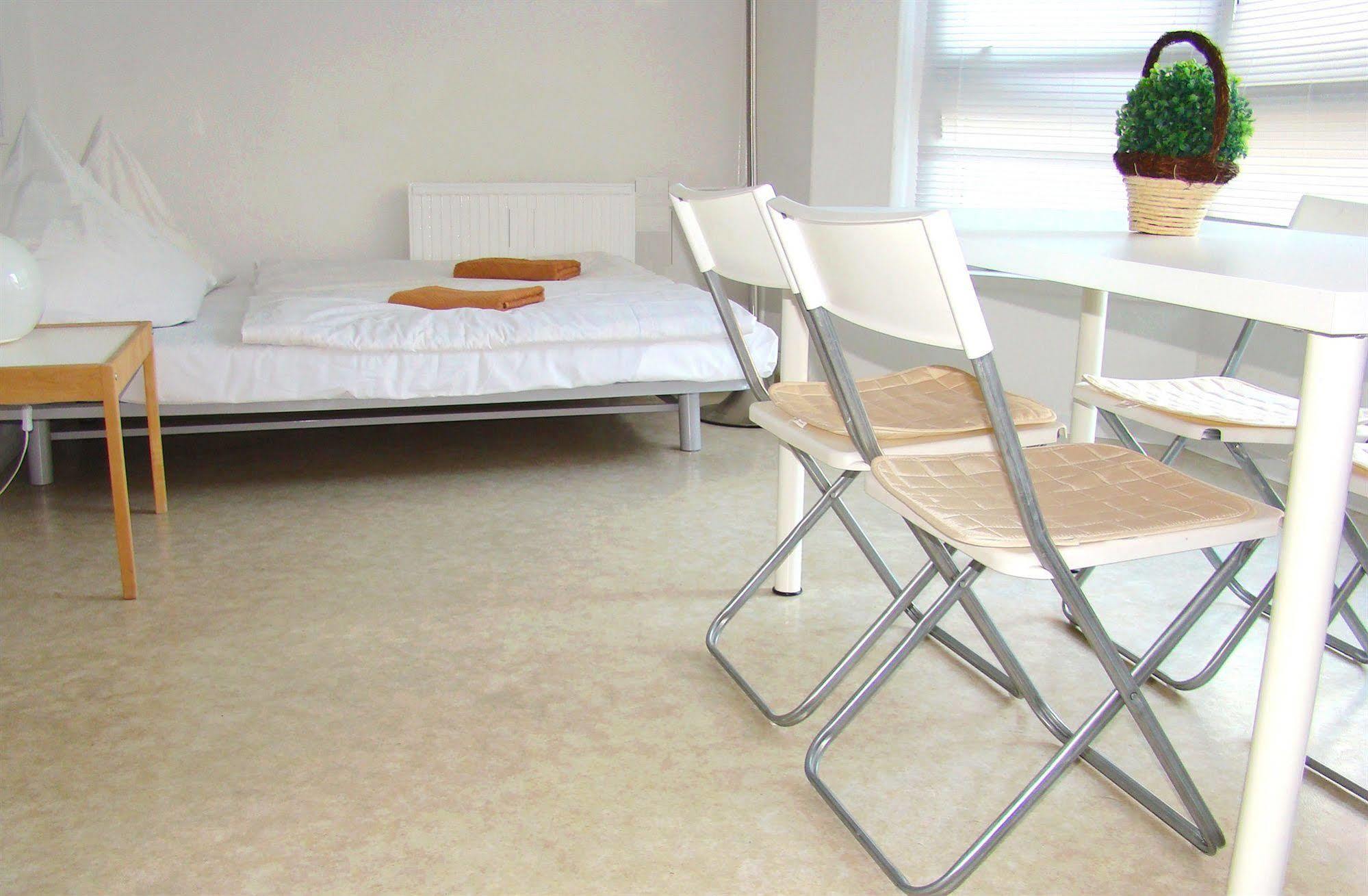 Bnb Near Brandenburg Gate - Rooms&apartments Hostel Berlin