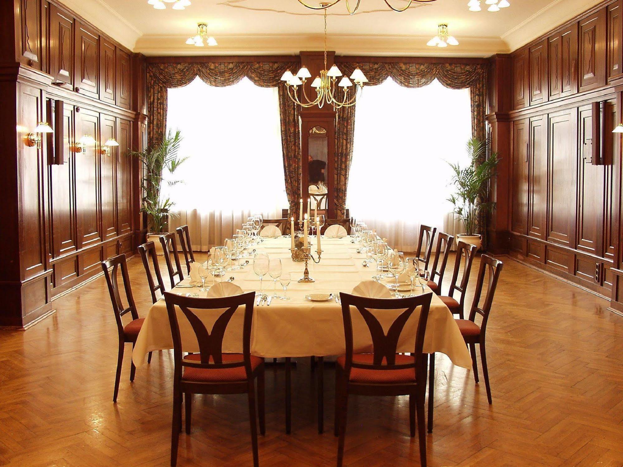 Hotel Martas Albrechtshof 3*