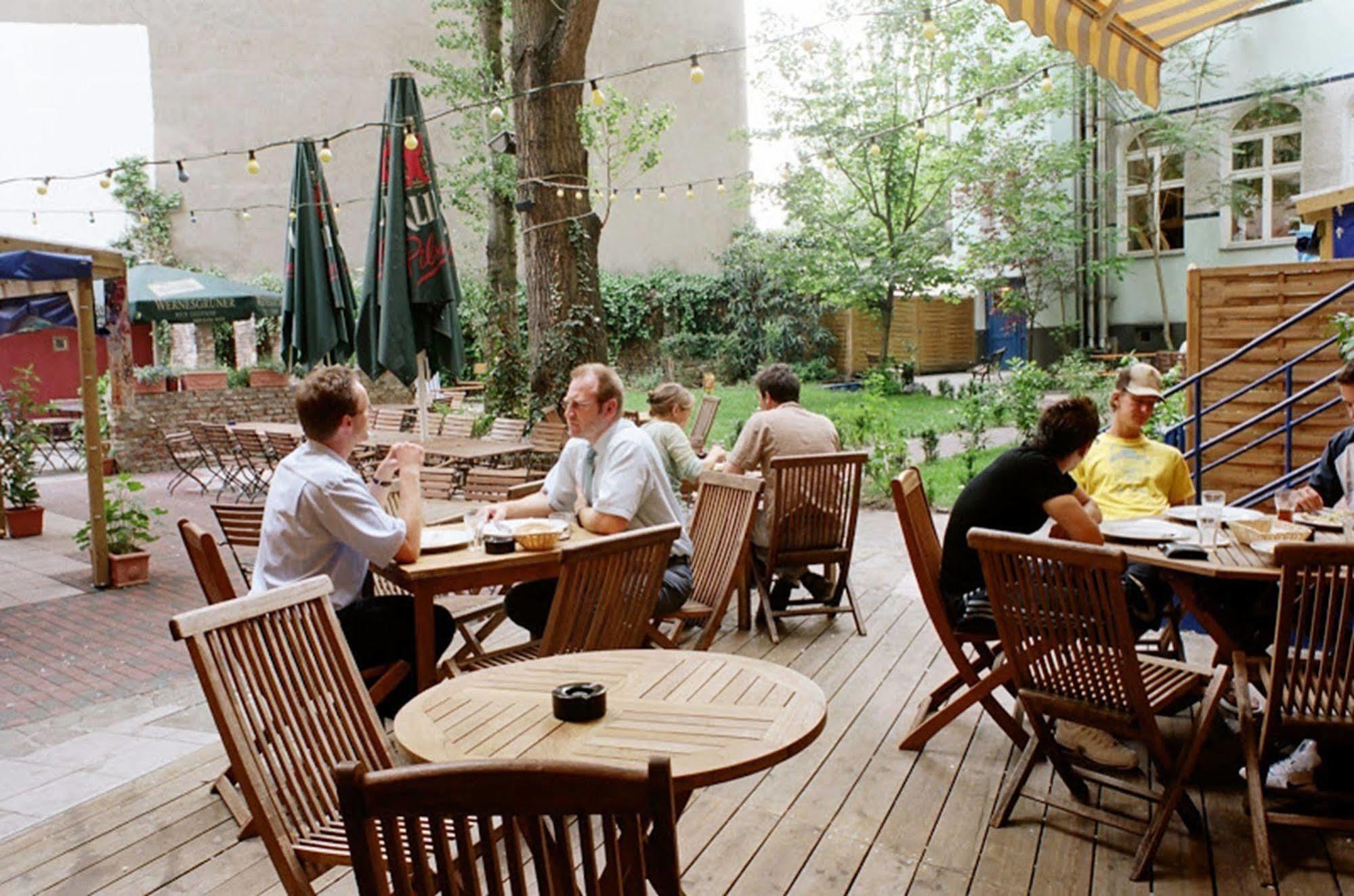 Pegasus Hostel *