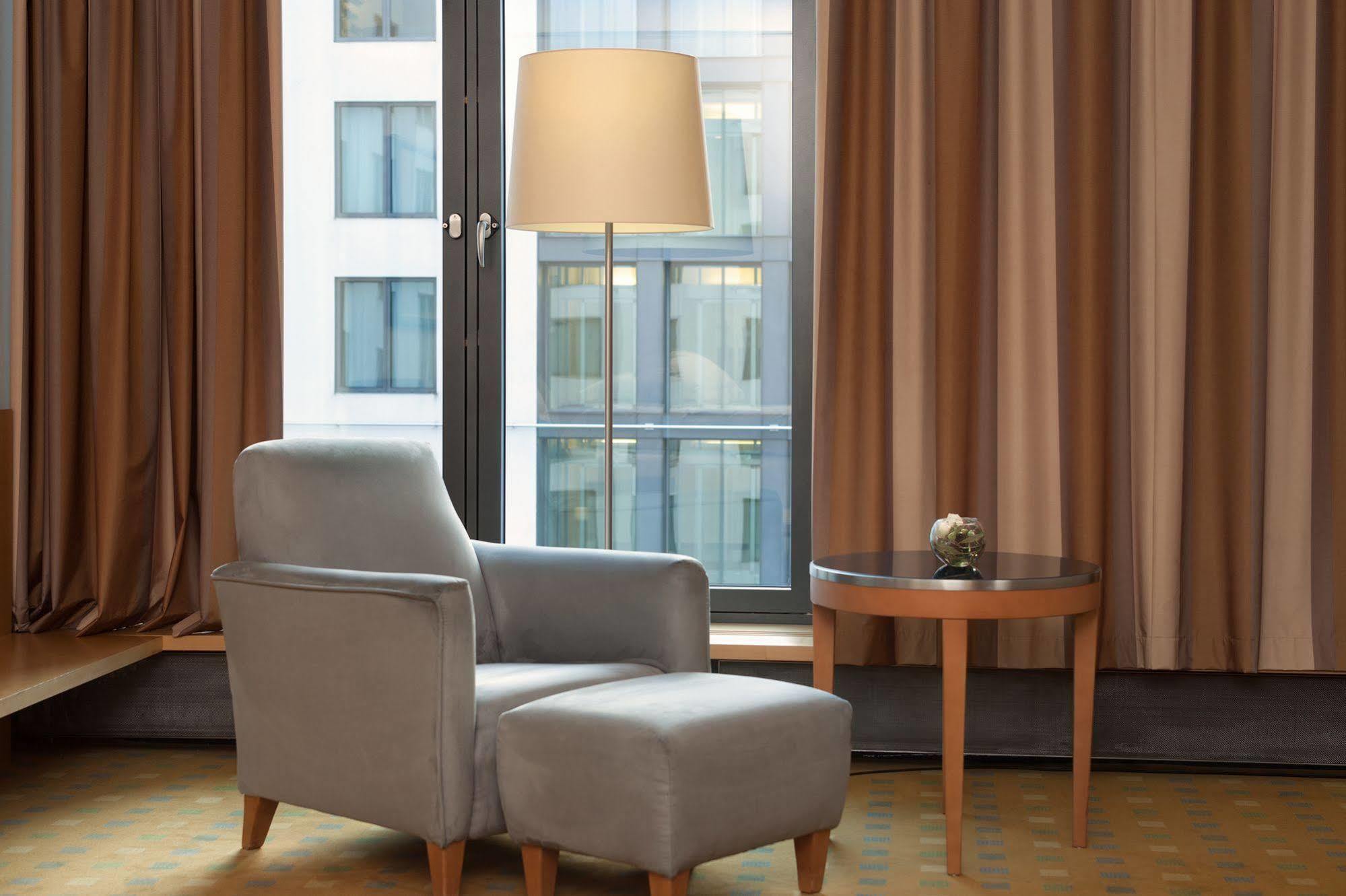 Swissotel Kurfuerstendamm 5*