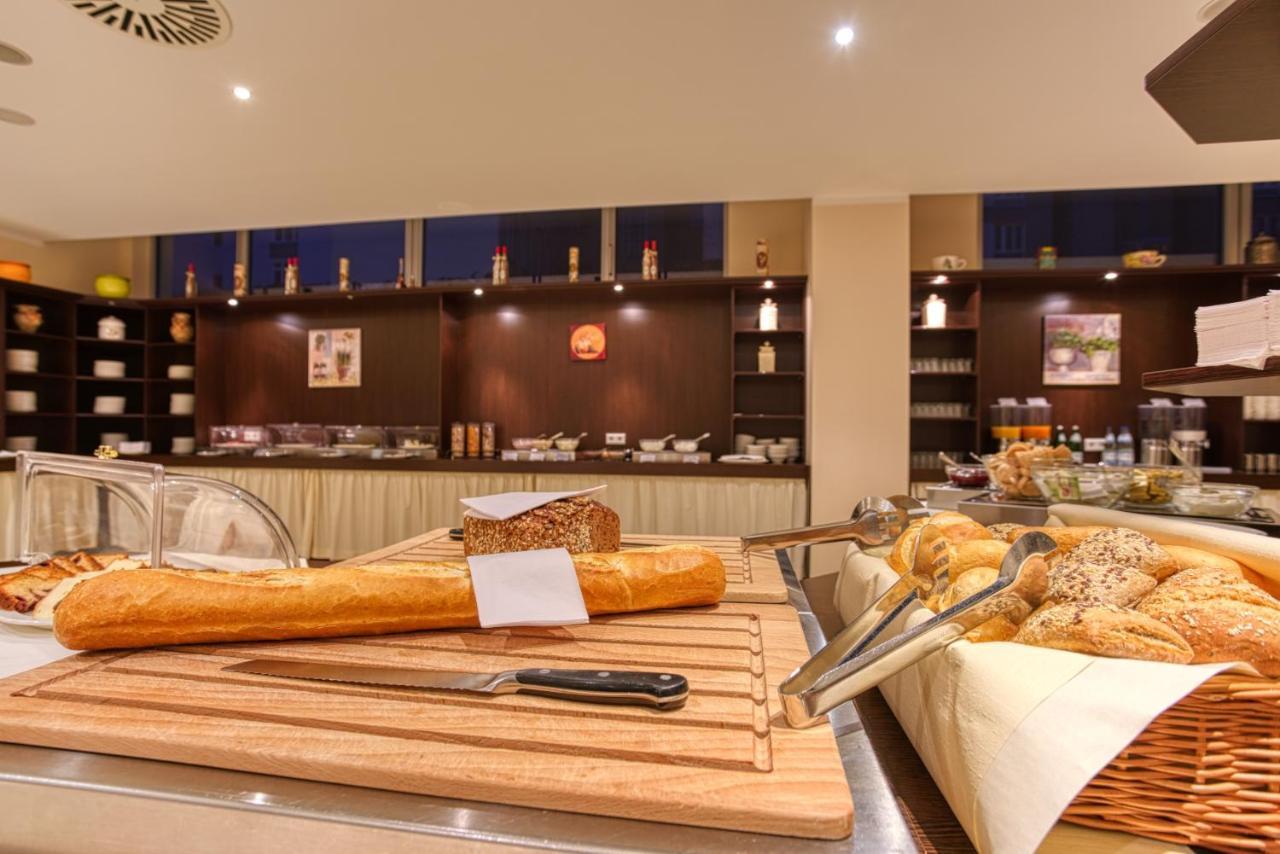 Titanic Comfort Kurfürstendamm Hotel 3*