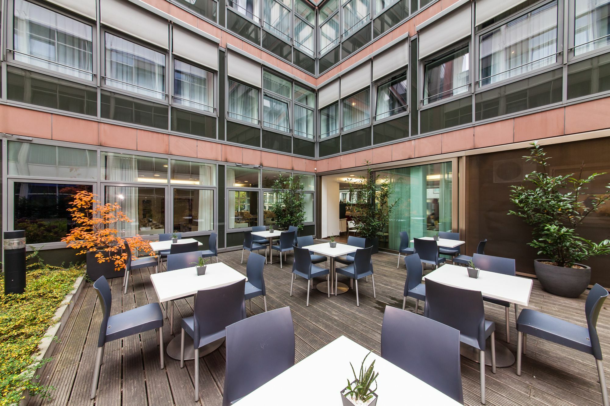 Hotel Garner - Gendarmenmarkt By Ihg 4*