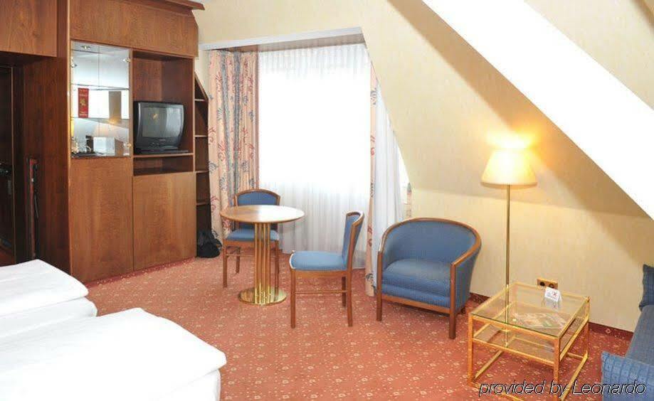 Hotel Living Mitte 4*