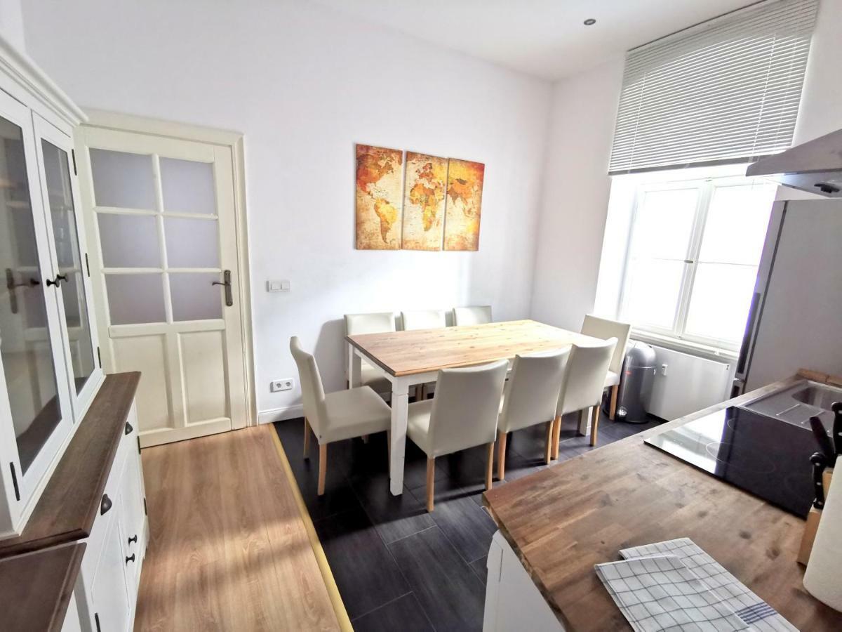 Apartment Fritz By Rockchair Apartments L Superhost Status L 3 Bedrooms Boxspringbeds 2 Bathrooms 2 Kitchen - Cozy Family & Business Flair Welcomes You! Berlin