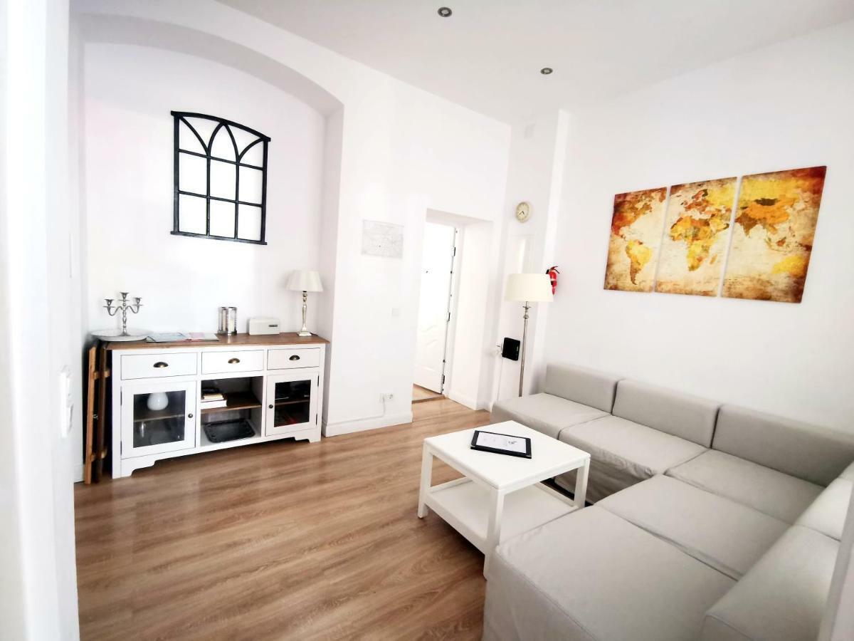 Fritz By Rockchair Apartments L Superhost Status L 3 Bedrooms Boxspringbeds 2 Bathrooms 2 Kitchen - Cozy Family & Business Flair Welcomes You! *
