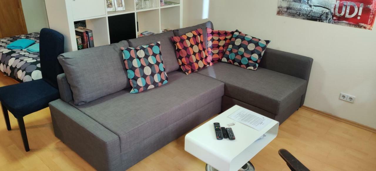 Appt Apartment