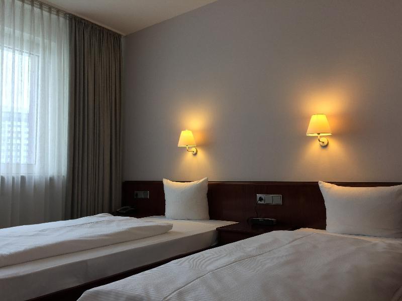 Sorat Hotel 3*