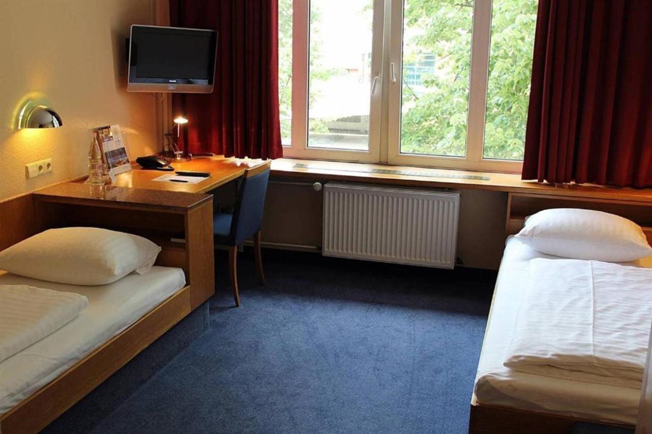 Plaza Charlottenburg Hotel