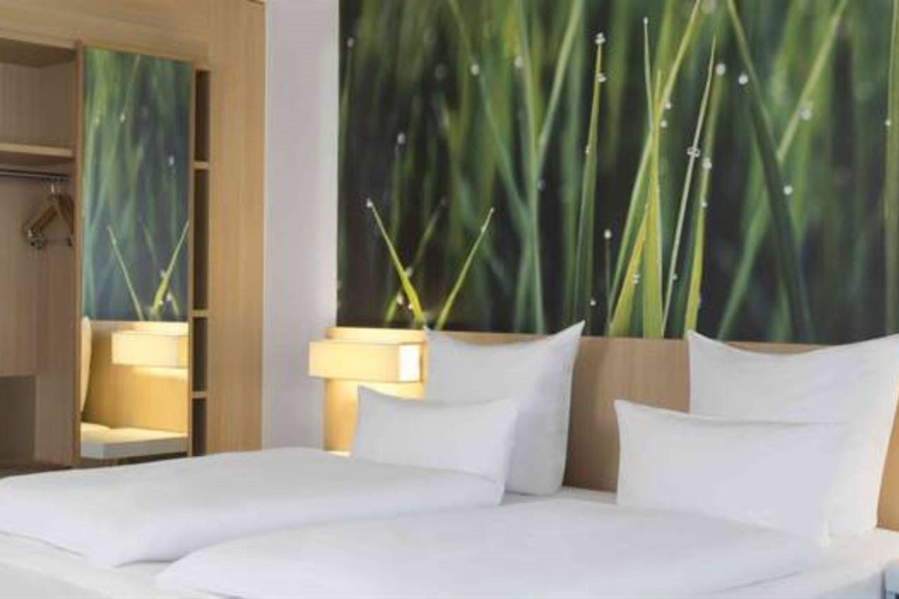 Hotel Nh City West 4*