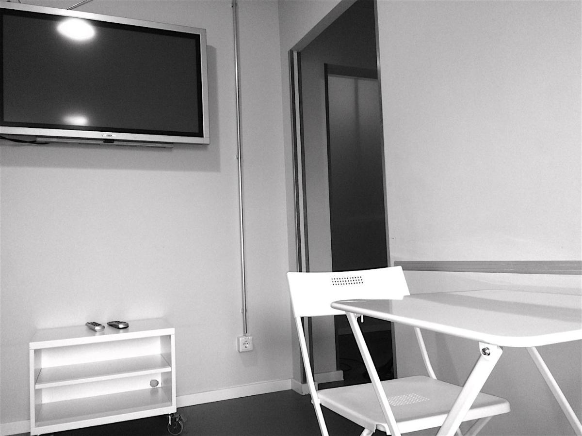 Hostel Bnb Near Brandenburg Gate - Rooms&apartments *