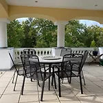 Hauptstadtluxus - lichtverwöhnte Villa - 340 qm - a47198