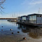 Hausboot Wannsee 1