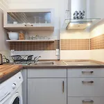 4 Personen Altbau nahe Kurfürstendamm