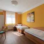 Hotel Mit-Mensch