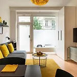 1Bedroom Apartment Am Mauerpark Prenzl Berg