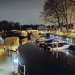Spree Suite Hausboot Berlin
