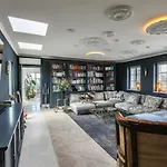 Alte Schoenhauser Penthouse By Suite030